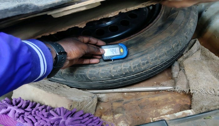 2011 Honda City 1.5L I-VTEC V AT, Petrol, Automatic, 1,56,215 km, tyre