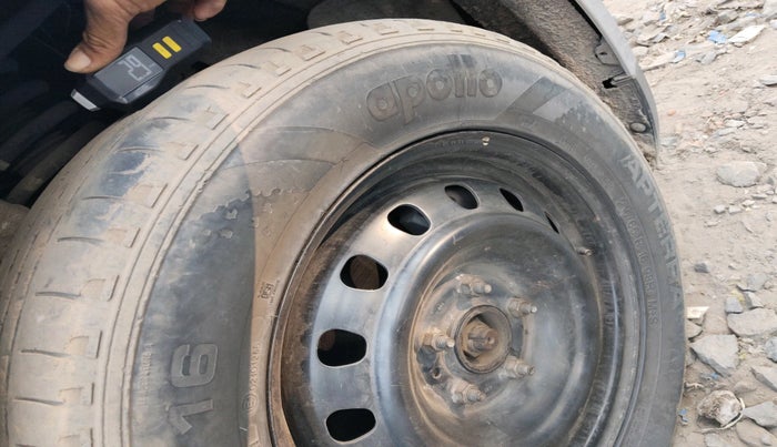 2019 Mahindra MARAZZO M4 8 STR, Diesel, Manual, 1,10,609 km, tyre