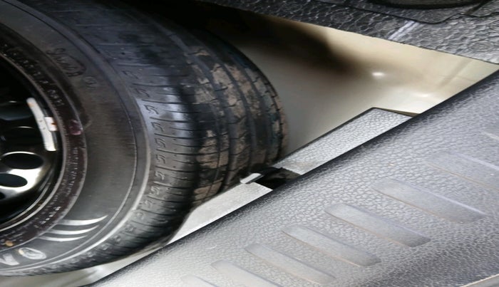 2025 Maruti BREZZA VXI, Petrol, Manual, 205 km, tyre