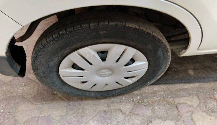 2017 Maruti Alto 800 VXI, Petrol, Manual, 27,199 km, tyre