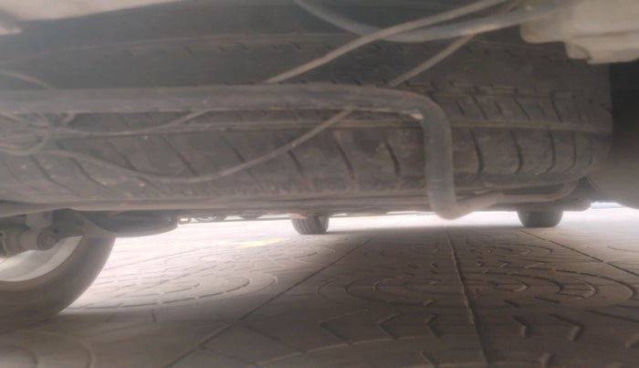 2013 Maruti Ertiga ZXI, Petrol, Manual, 85,202 km, tyre