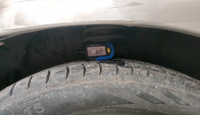 2011 Toyota Etios V, Petrol, Manual, 92,011 km, tyre