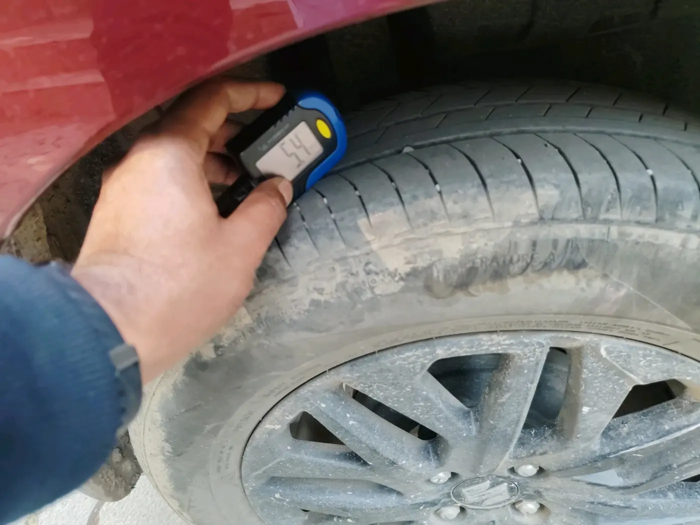 2025 Maruti Dzire ZXi CNG, CNG, Manual, 19,489 km, tyre