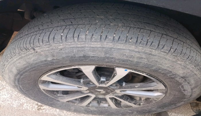 2023 Mahindra SCORPIO-N Z8 PETROL MT 7 STR, Petrol, Manual, 35,928 km, tyre