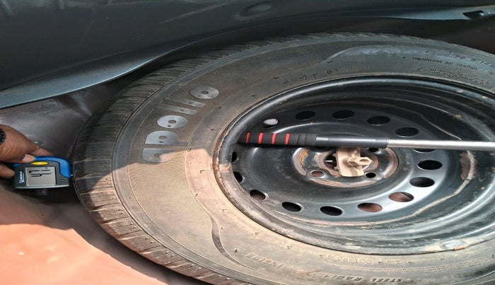 2016 Hyundai Elite i20 MAGNA 1.2, Petrol, Manual, 37,117 km, tyre