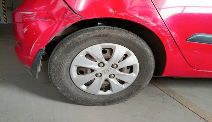 2012 Hyundai i10 MAGNA 1.2, Petrol, Manual, 1,27,440 km, tyre