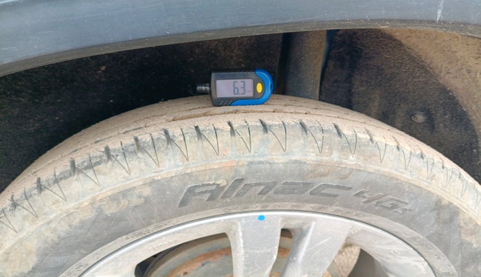 2018 Maruti Vitara Brezza ZDI PLUS DUAL TONE, Diesel, Manual, 1,04,047 km, tyre