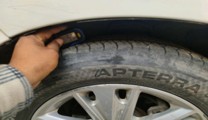 2019 Toyota Innova Crysta 2.8 ZX AT 7 STR, Diesel, Automatic, 1,52,731 km, tyre