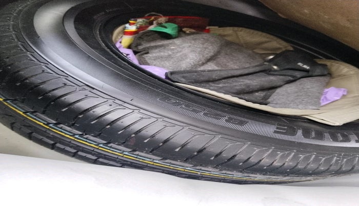 2018 Hyundai Elite i20 ASTA 1.2 (O), Petrol, Manual, 1,35,213 km, tyre