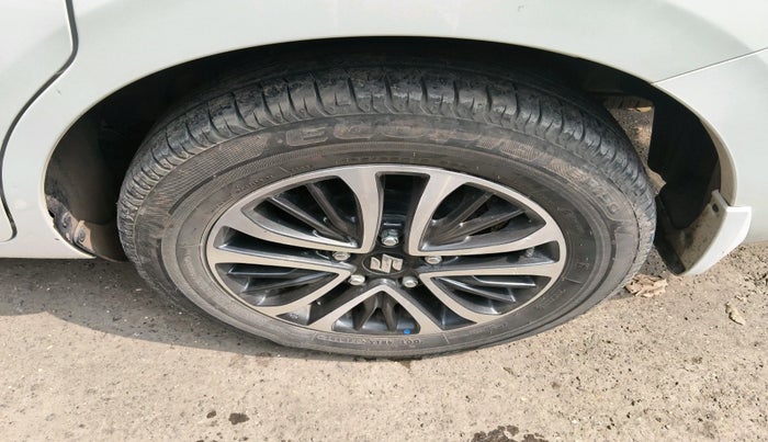 2024 Maruti Ertiga ZXI (O) CNG, Petrol, Manual, 16,652 km, tyre