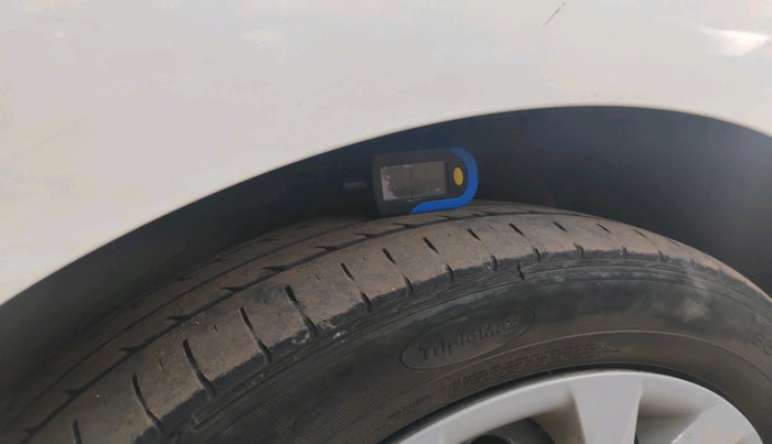 2015 Hyundai Grand i10 SPORTZ 1.2 KAPPA VTVT, Petrol, Manual, 1,35,266 km, tyre