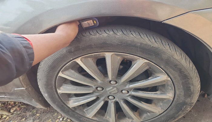 2019 Maruti Ciaz ALPHA  AT 1.5 SHVS PETROL, Petrol, Automatic, 69,099 km, tyre