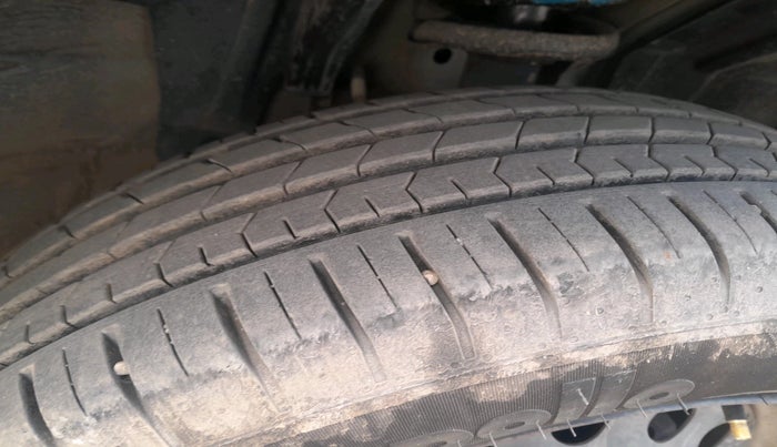 2022 Renault Kiger RXE MT, Petrol, Manual, 73,851 km, tyre