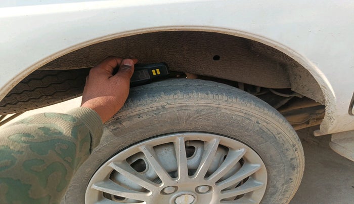 2020 Maruti Eeco 5 STR WITH A/C+HTR, Petrol, Manual, 33,117 km, tyre