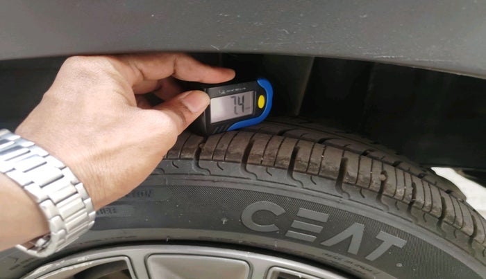 2020 Renault Kwid CLIMBER 1.0 (O), Petrol, Manual, 95,837 km, tyre