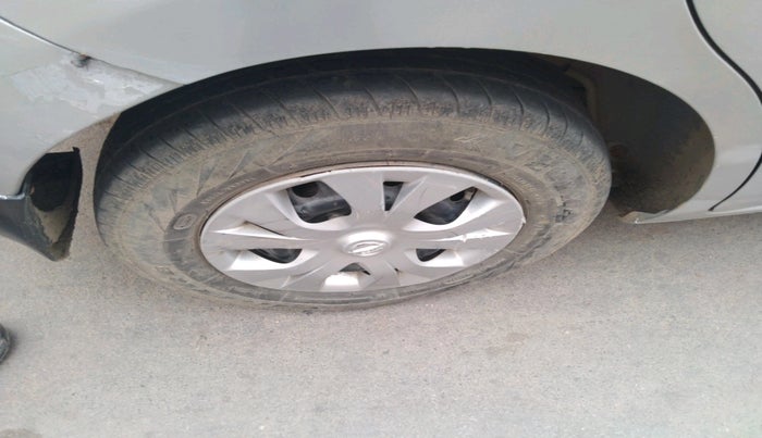 2017 Nissan Micra Active XL, Petrol, Manual, 68,699 km, tyre