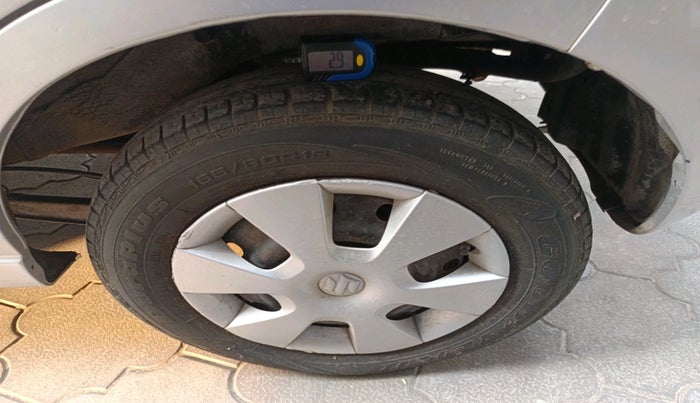 2012 Maruti A Star VXI (ABS) AT, Petrol, Automatic, 67,003 km, tyre