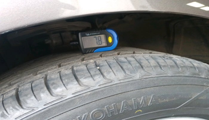 2011 BMW 5 Series 520D 2.0, Diesel, Automatic, 93,457 km, tyre