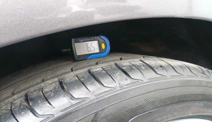 2011 BMW 5 Series 520D 2.0, Diesel, Automatic, 93,457 km, tyre