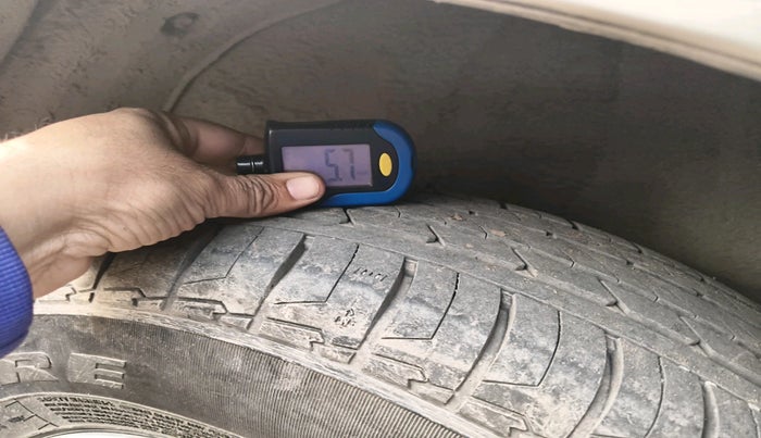 2016 Toyota Corolla Altis G CVT PETROL, Petrol, Automatic, 1,12,012 km, tyre