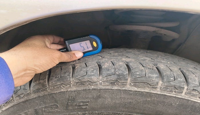 2016 Toyota Corolla Altis G CVT PETROL, Petrol, Automatic, 1,12,012 km, tyre