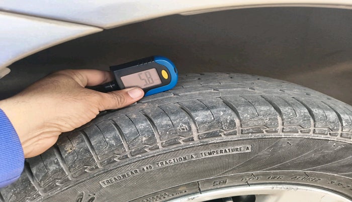 2016 Toyota Corolla Altis G CVT PETROL, Petrol, Automatic, 1,12,012 km, tyre