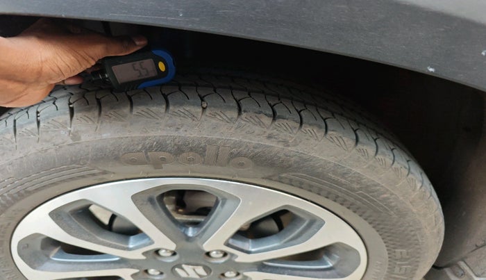 2023 Maruti Grand Vitara ALPHA SMART HYBRID, Petrol, Manual, 17,074 km, tyre