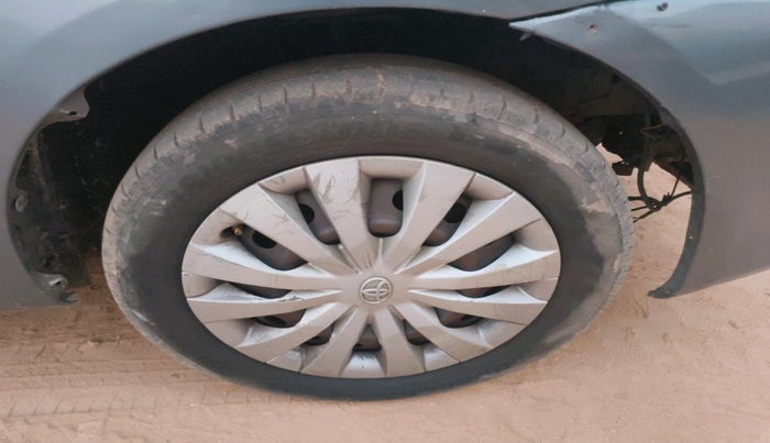 2014 Toyota Etios GD EXCLUSIVE, Diesel, Manual, 1,57,320 km, tyre