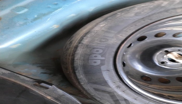 2016 Hyundai Elite i20 ASTA 1.4 CRDI, Diesel, Manual, 2,02,599 km, tyre