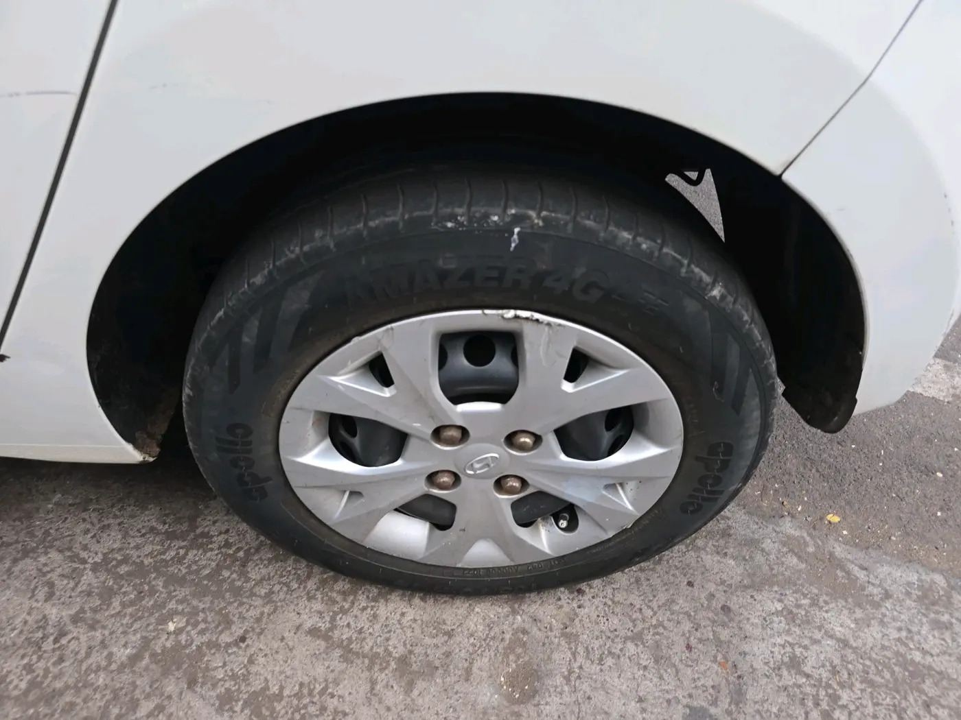 2014 Hyundai Grand i10 SPORTZ 1.2 KAPPA VTVT, Petrol, Manual, 80,181 km, tyre