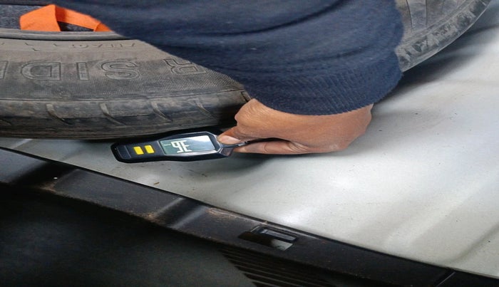 2019 Hyundai VENUE S 1.2, Petrol, Manual, 60,351 km, tyre