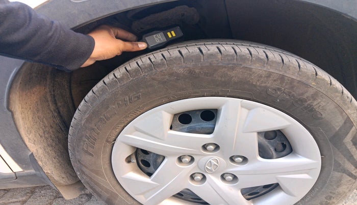 2019 Hyundai VENUE S 1.2, Petrol, Manual, 60,351 km, tyre