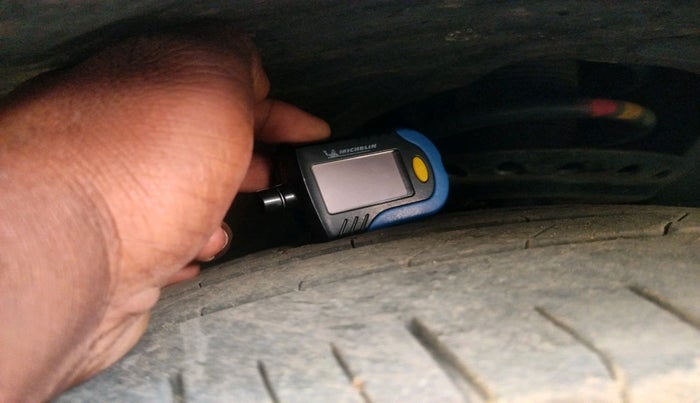 2024 Tata Safari ACCOMPLISHED PLUS DARK EDITION AT, Diesel, Automatic, 35,190 km, tyre