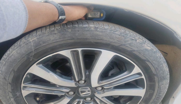 2017 Honda City 1.5L I-VTEC V MT, Petrol, Manual, 76,688 km, tyre