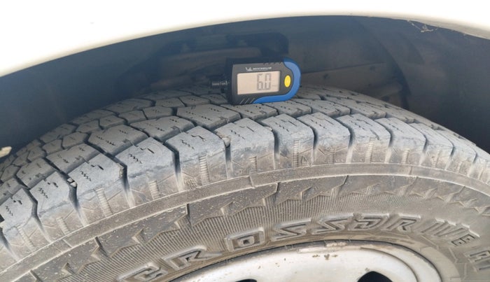 2014 Tata Safari Storme 2.2 EX 4X2, Diesel, Manual, 96,440 km, tyre