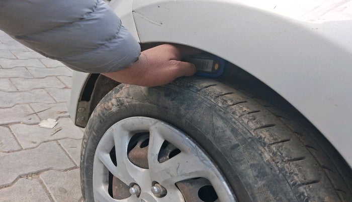 2017 Hyundai Grand i10 SPORTZ U2 1.2 CRDI, Diesel, Manual, 1,02,811 km, tyre