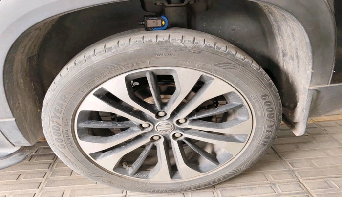 2021 MG HECTOR SHARP 2.0 DIESEL, Diesel, Manual, 43,914 km, tyre