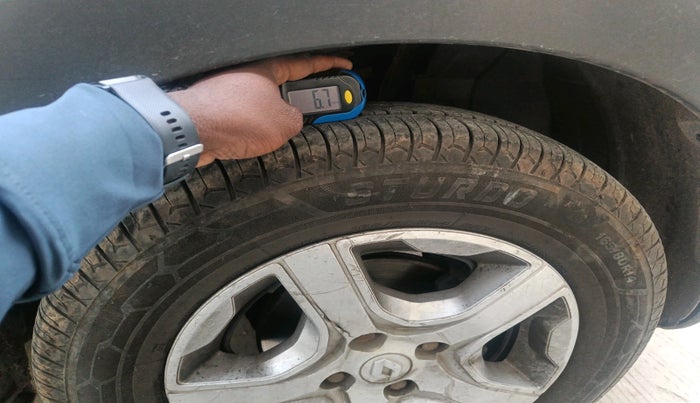 2019 Renault TRIBER RXZ, Petrol, Manual, 74,776 km, tyre