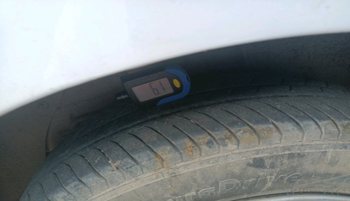 2018 Hyundai Elite i20 MAGNA EXECUTIVE 1.2, Petrol, Manual, 1,19,018 km, tyre