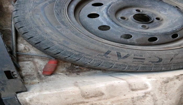 2013 Maruti Swift Dzire LDI, Diesel, Manual, 1,41,710 km, tyre