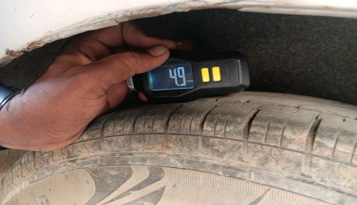 2013 Maruti Swift Dzire LDI, Diesel, Manual, 1,41,710 km, tyre