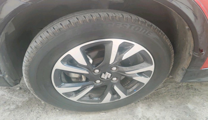 2024 Maruti Swift ZXi Plus Dual Tone, Petrol, Manual, 29,633 km, tyre