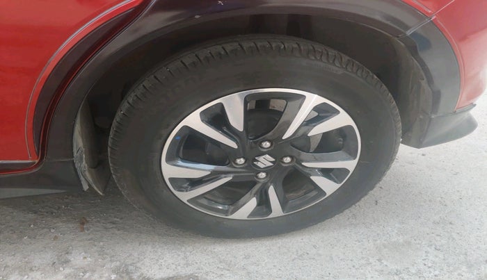 2024 Maruti Swift ZXi Plus Dual Tone, Petrol, Manual, 29,633 km, tyre