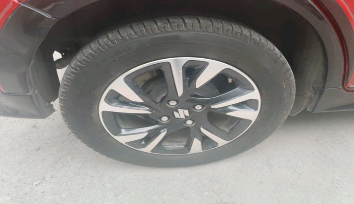 2024 Maruti Swift ZXi Plus Dual Tone, Petrol, Manual, 29,633 km, tyre