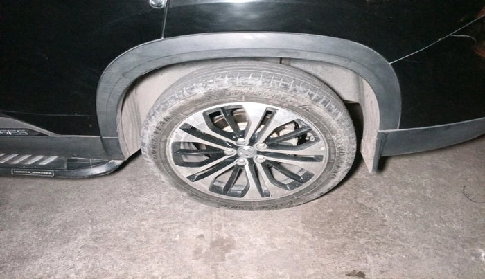 2022 MG HECTOR PLUS SHARP 2.0 DIESEL TURBO MT 6-STR, Diesel, Manual, 54,608 km, tyre