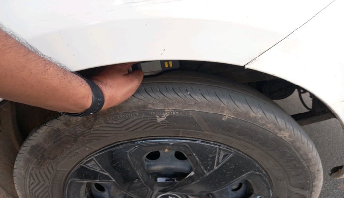 2023 Maruti Ertiga   VXI (O) CNG, Petrol, Manual, 1,84,473 km, tyre