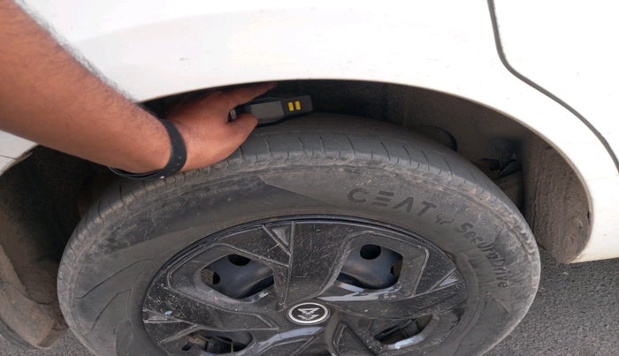 2023 Maruti Ertiga   VXI (O) CNG, Petrol, Manual, 1,84,473 km, tyre