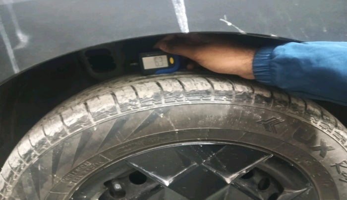 2025 KIA SYROS HTK 1.0 Turbo 6MT, Petrol, Manual, 5,846 km, tyre