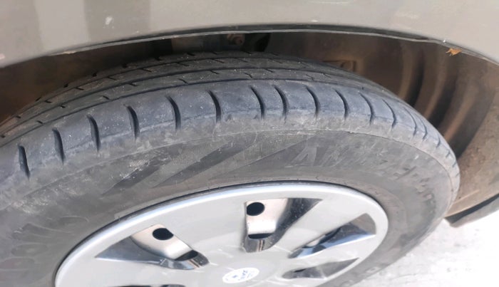 2020 Maruti New Wagon-R LXI CNG (O) 1.0, CNG, Manual, 1,16,473 km, tyre