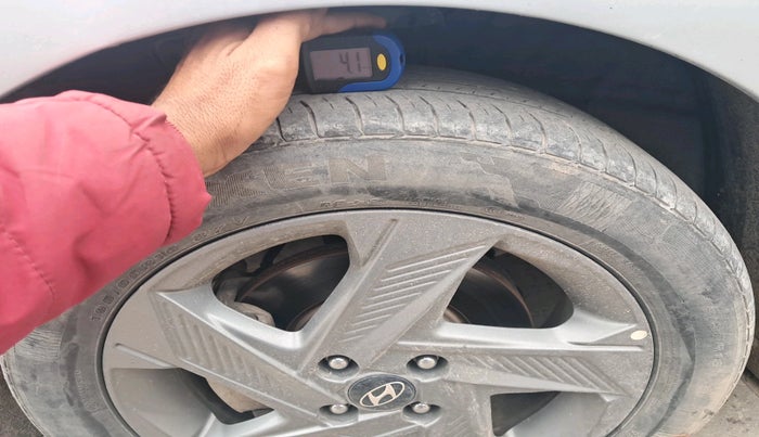 2021 Hyundai Verna SX 1.5 CRDI, Diesel, Manual, 1,01,913 km, tyre